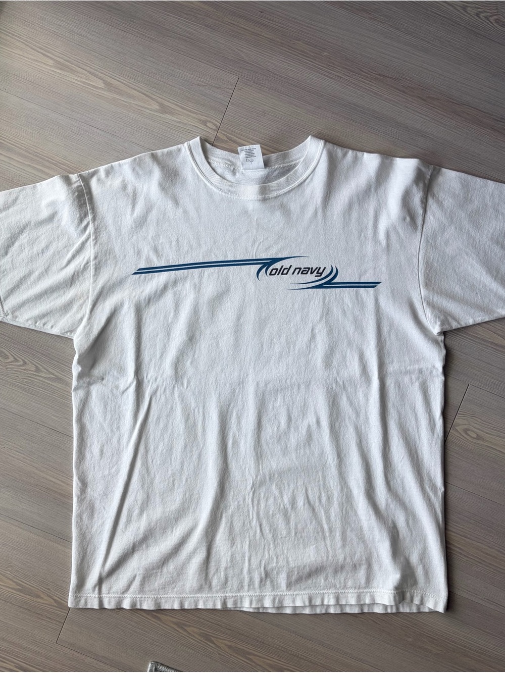 VINTAGE OLD NAVY T-SHIRT
